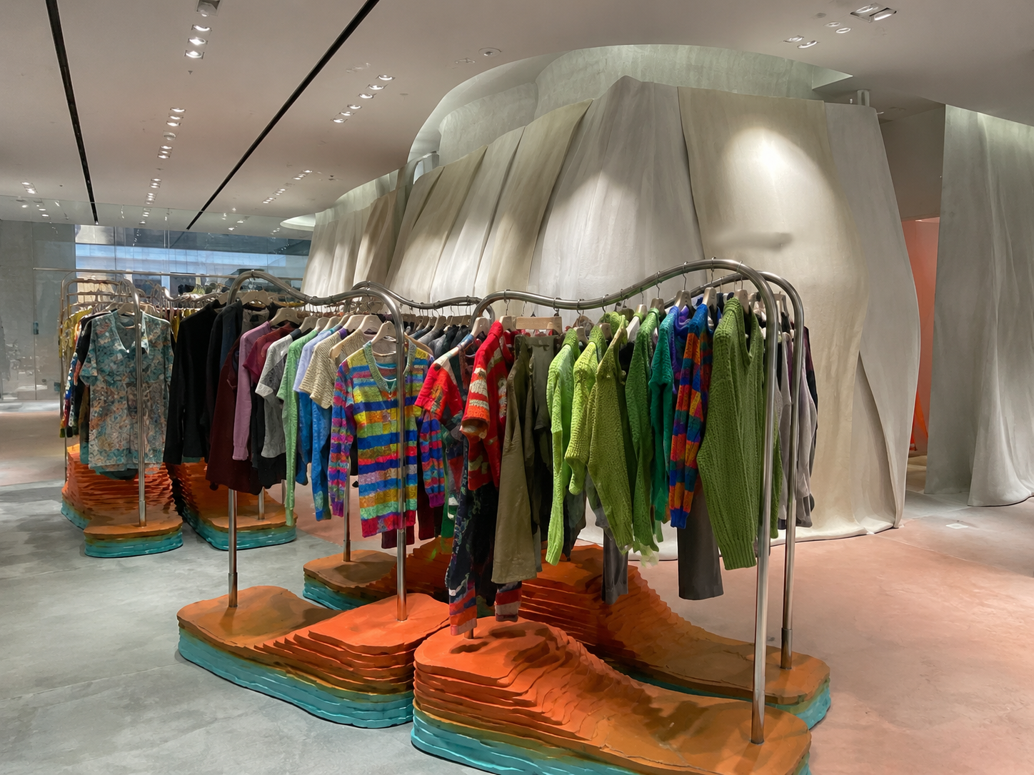 DOOSAN DUTY FREE — Seoul · Dongdaemun